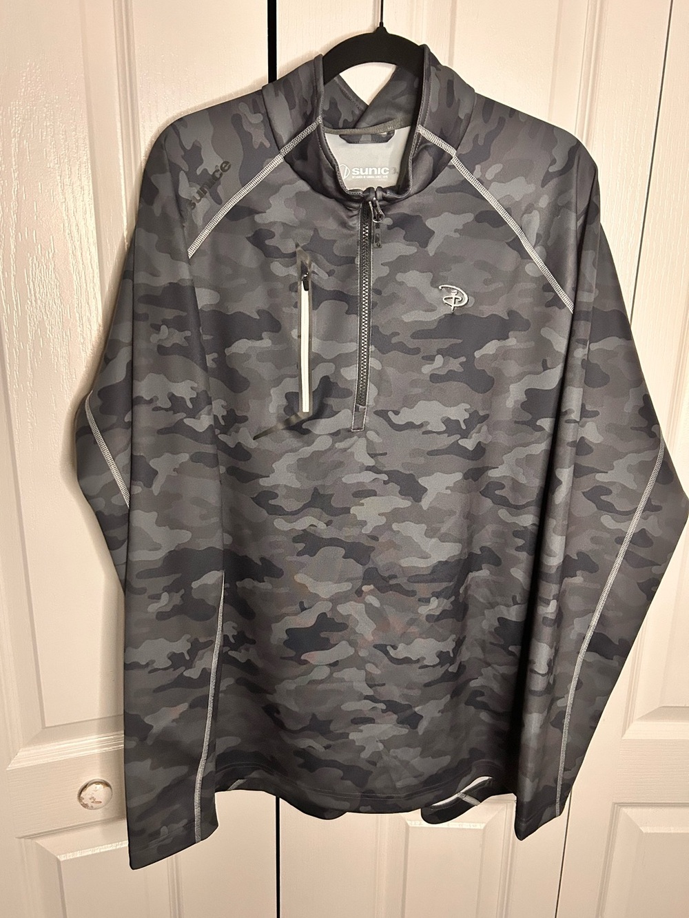 Sunice Mens XXL Allendale SuperliteFX Thermal Half-Zip Pullover Camo Golf Disney